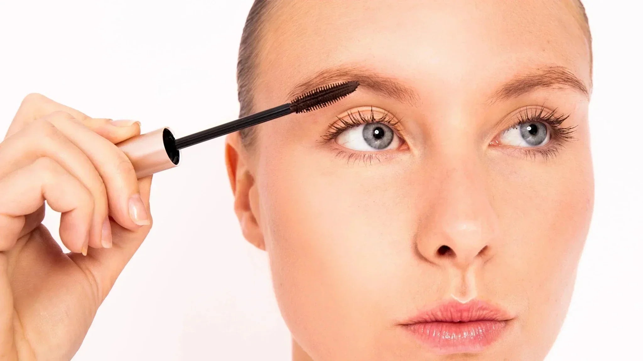 Yeux sensibles : quels produits utiliser ? - Charlotte Bio Image