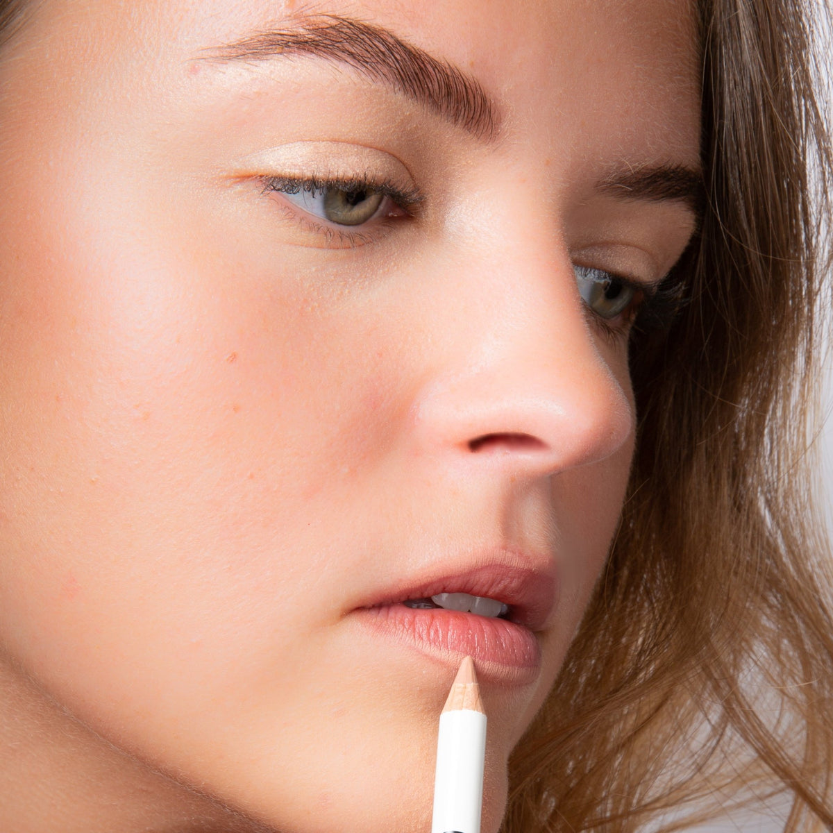 3701399704742 - Le crayon à lèvres - Charlotte Bio