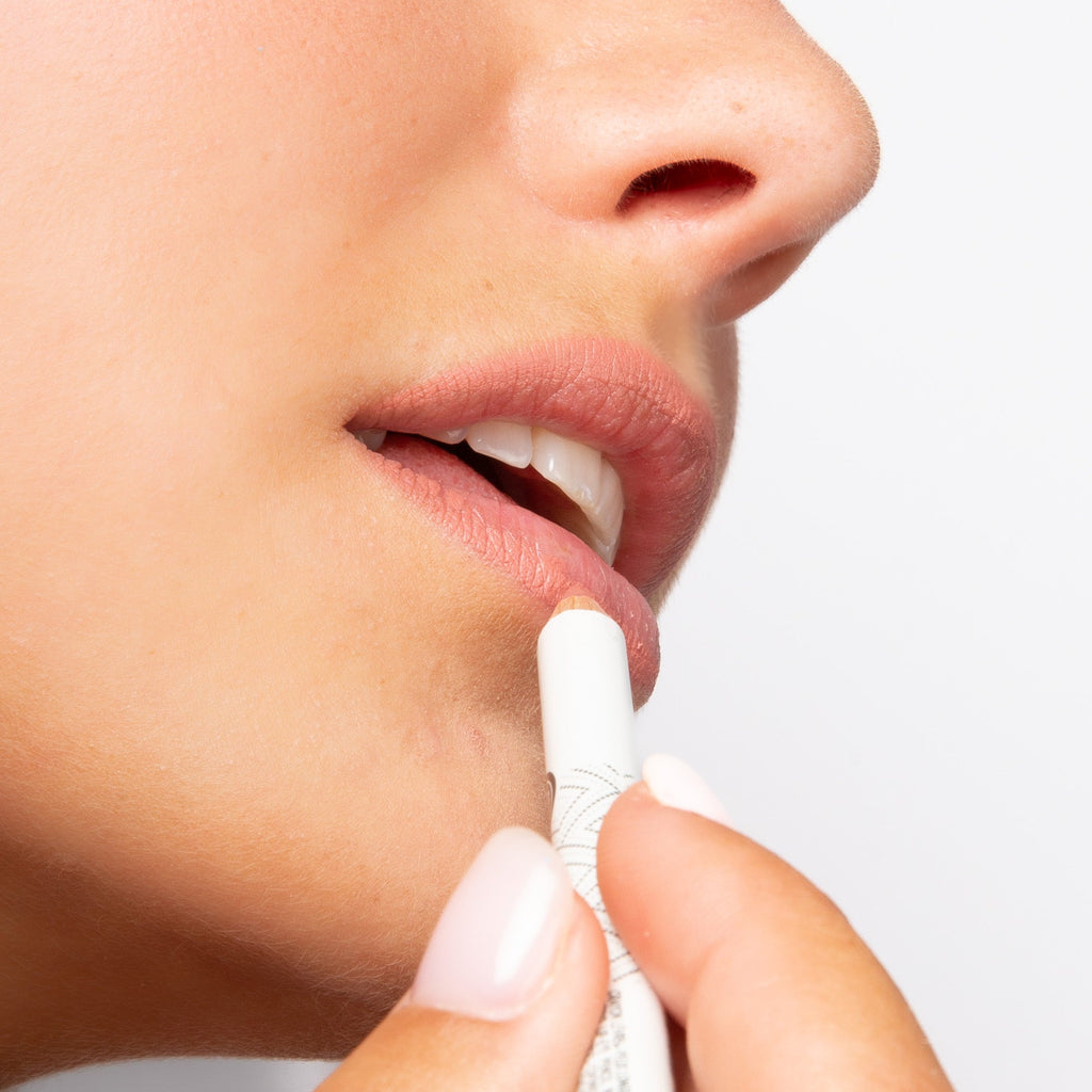 3701399704865 - Le crayon à lèvres - Charlotte Bio