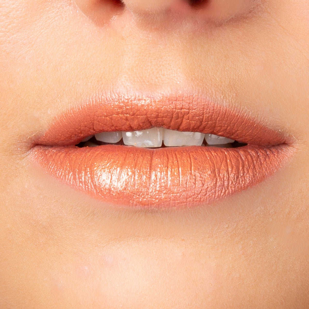 3701399704650 - Le rouge à lèvres brillant - Charlotte Bio