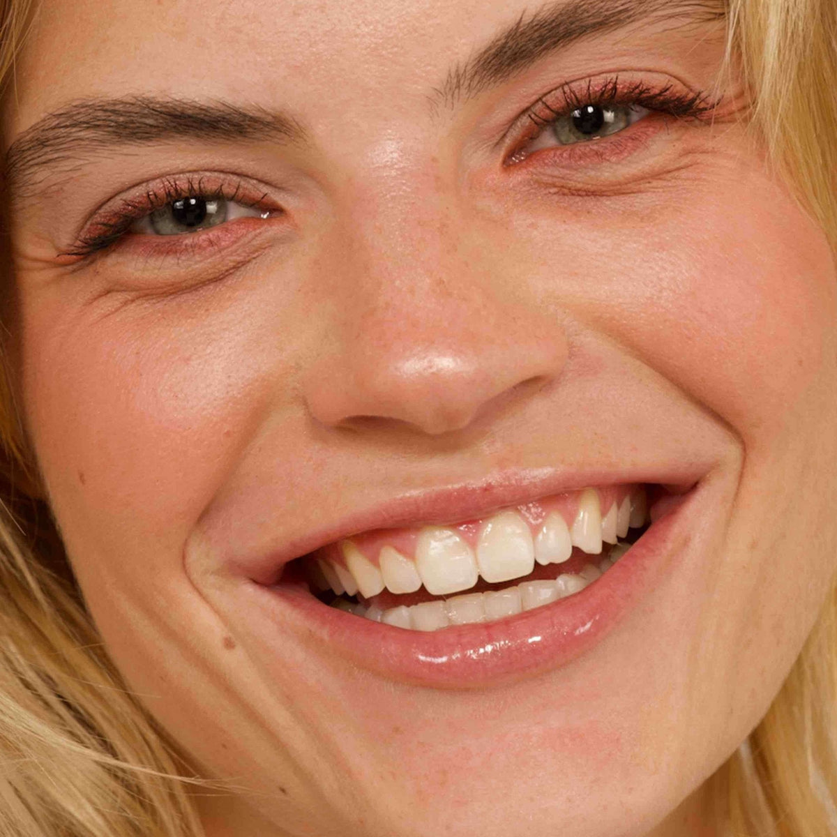 3701399702939-Kit maquillage débutant - Charlotte Bio