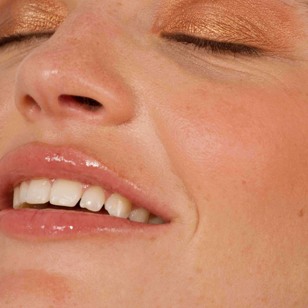 3701399700140-L'ombre à paupières liquide BIO - Charlotte Bio