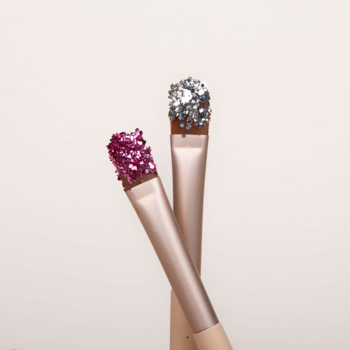 3701399703868-Pinceau paillettes - Charlotte Bio